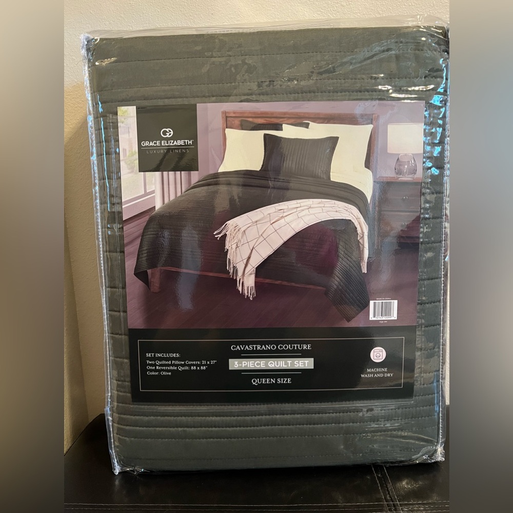 Queen size quilt set